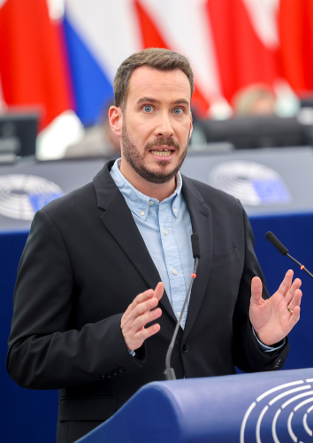 Parlamento Europeu quer regras apertadas para reduzir perdas de péletes de plástico